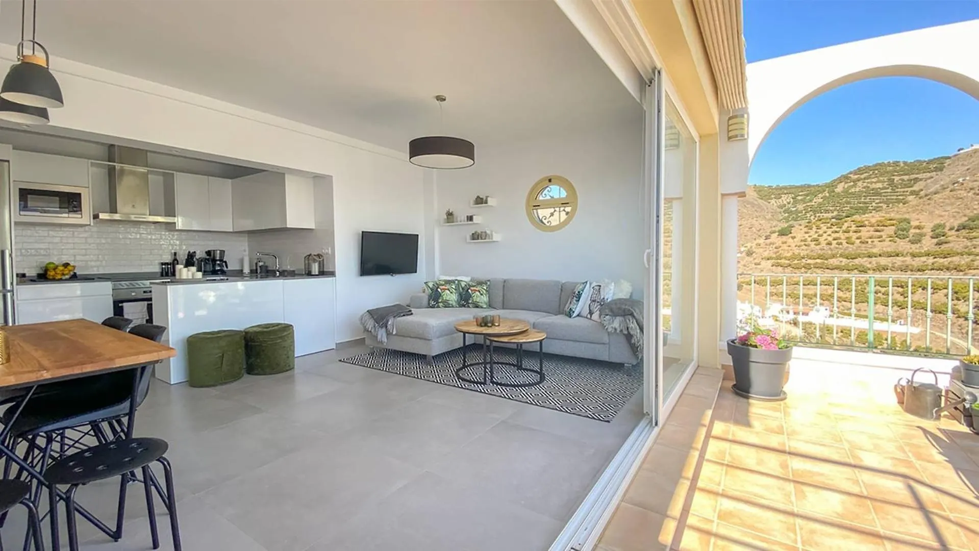 Atico En Alquiler De Ensueno Cerca De Nerja Apartment Torrox